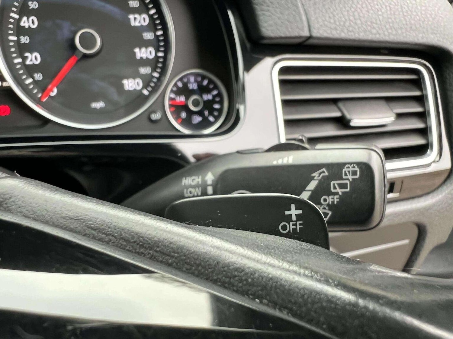 Used Volkswagen Touareg 2015 for sale - 76566628: Photo 36