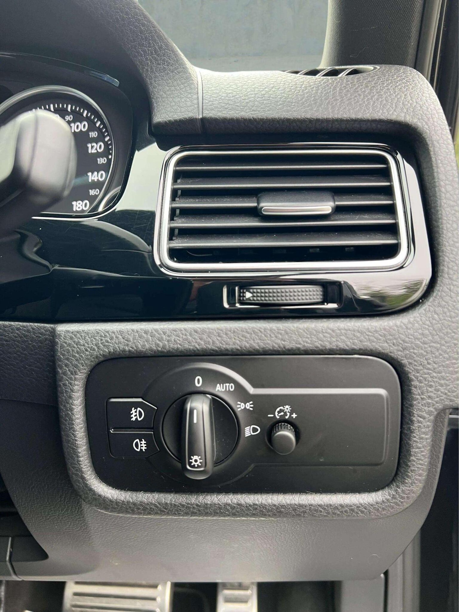 Used Volkswagen Touareg 2015 for sale - 76566628: Photo 41