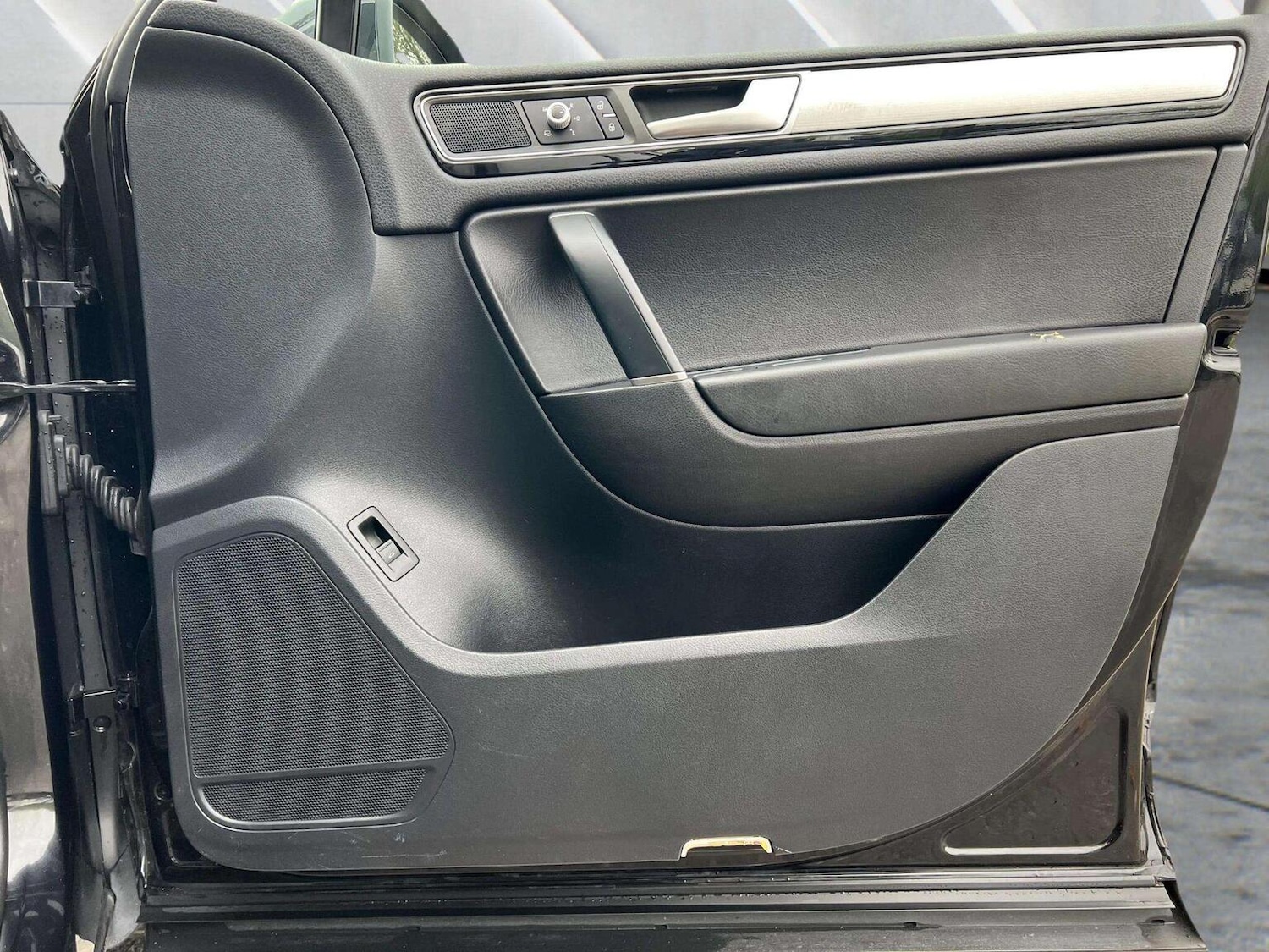 Used Volkswagen Touareg 2015 for sale - 76566628: Photo 43