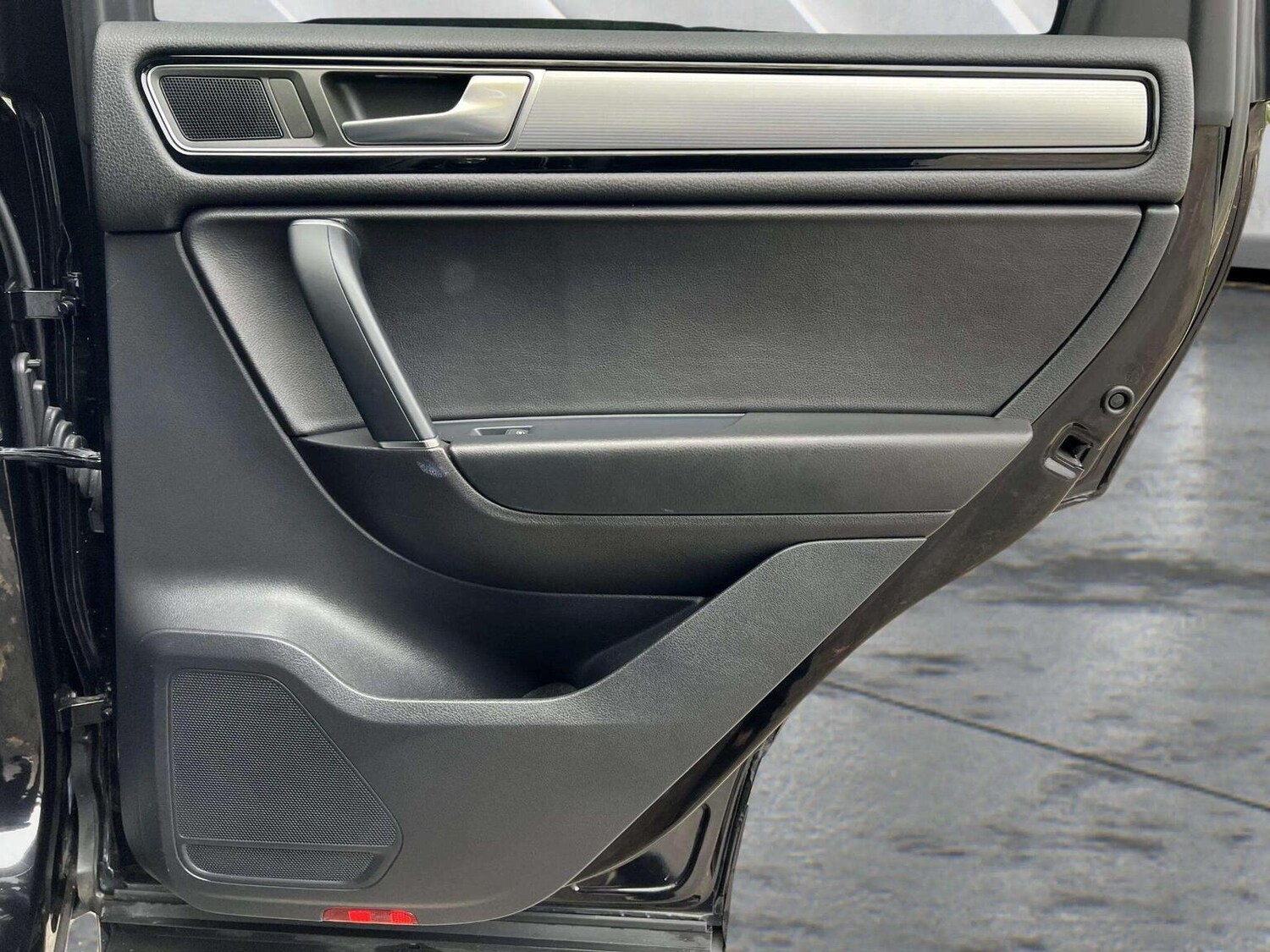 Used Volkswagen Touareg 2015 for sale - 76566628: Photo 44