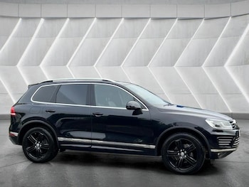 Used Volkswagen Touareg 2015 for sale - 76566628: Photo