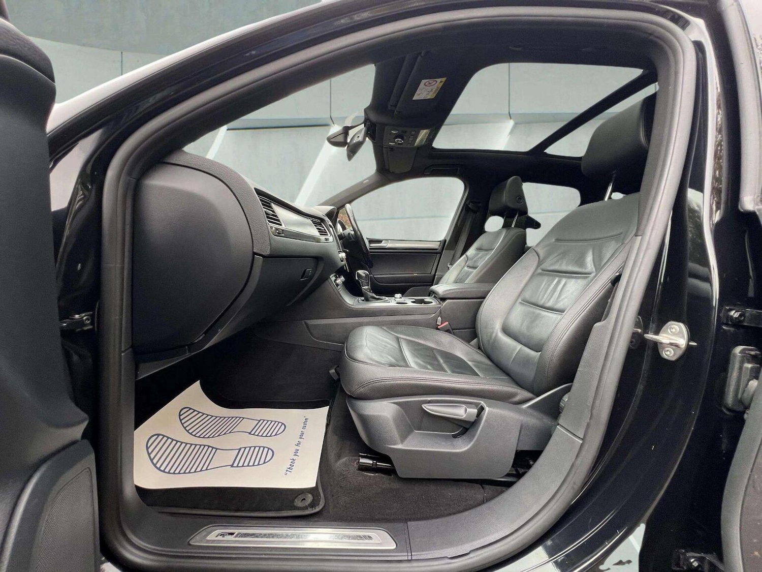 Used Volkswagen Touareg 2015 for sale - 76566628: Photo 57