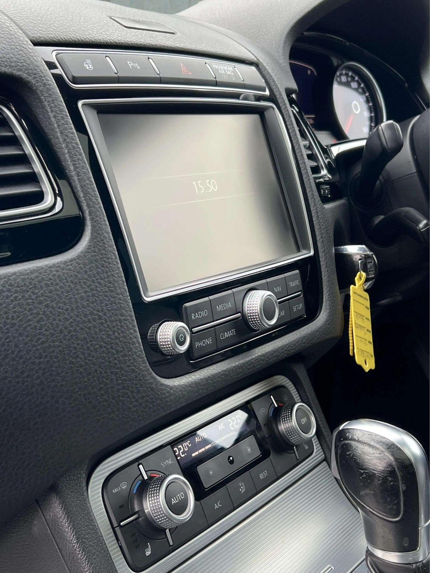 Used Volkswagen Touareg 2015 for sale - 76566628: Photo 63