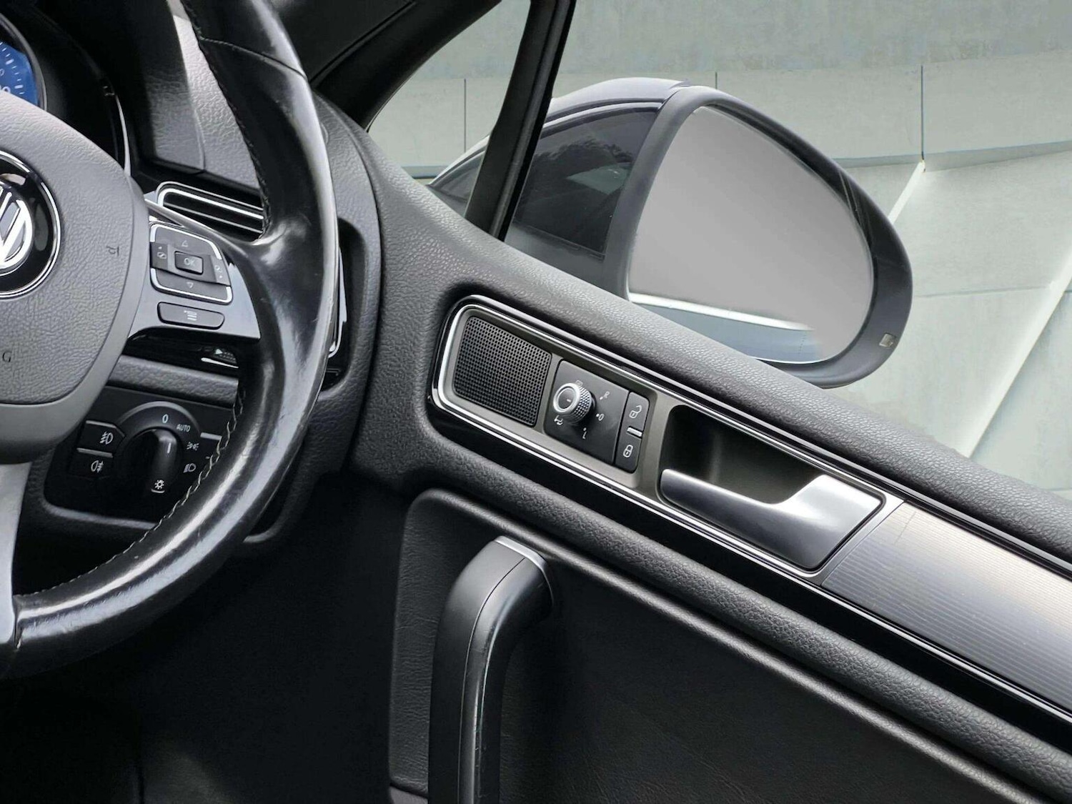 Used Volkswagen Touareg 2015 for sale - 76566628: Photo 66