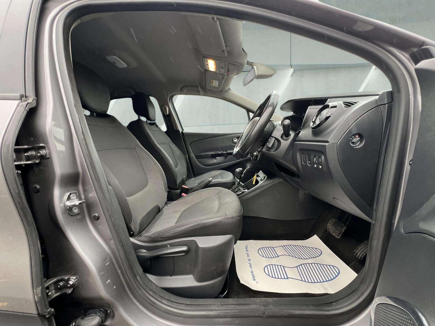 Used Renault Captur 2016 for sale - 76566629: Photo 28