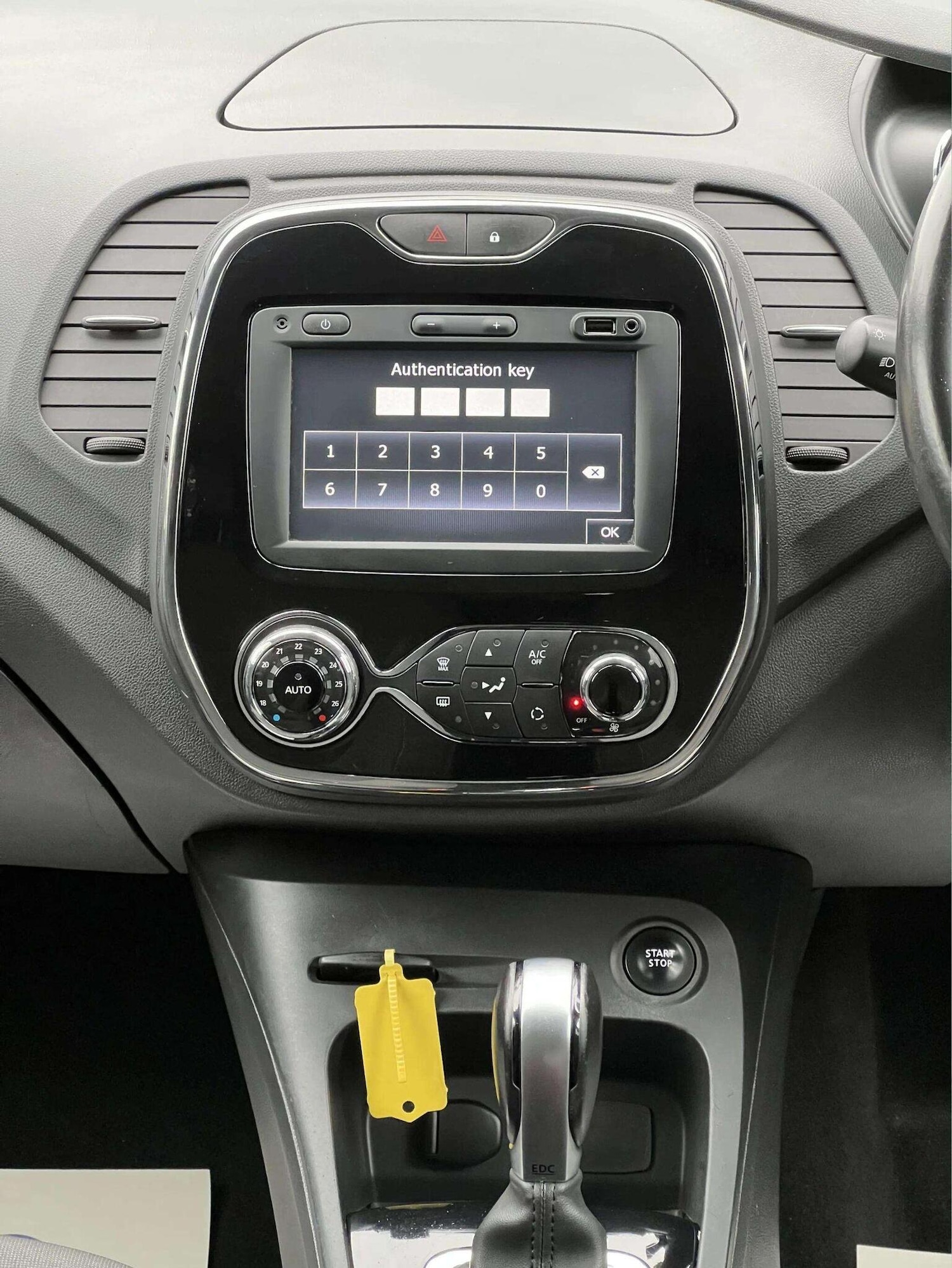 Used Renault Captur 2016 for sale - 76566629: Photo 47