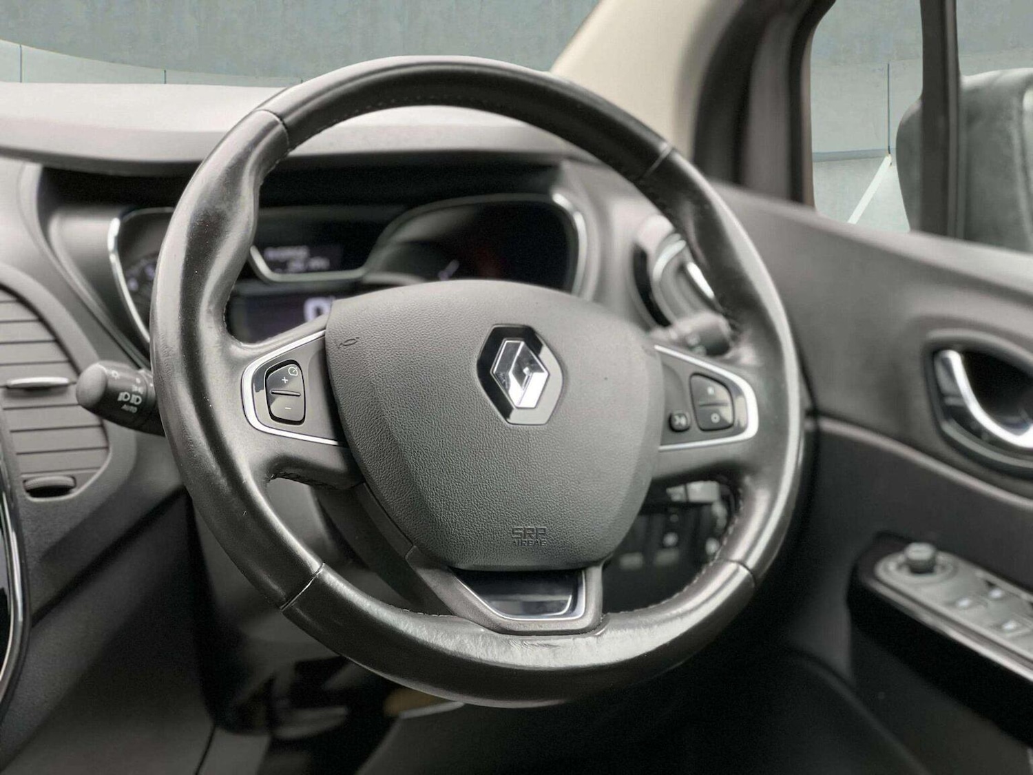 Used Renault Captur 2016 for sale - 76566629: Photo 53