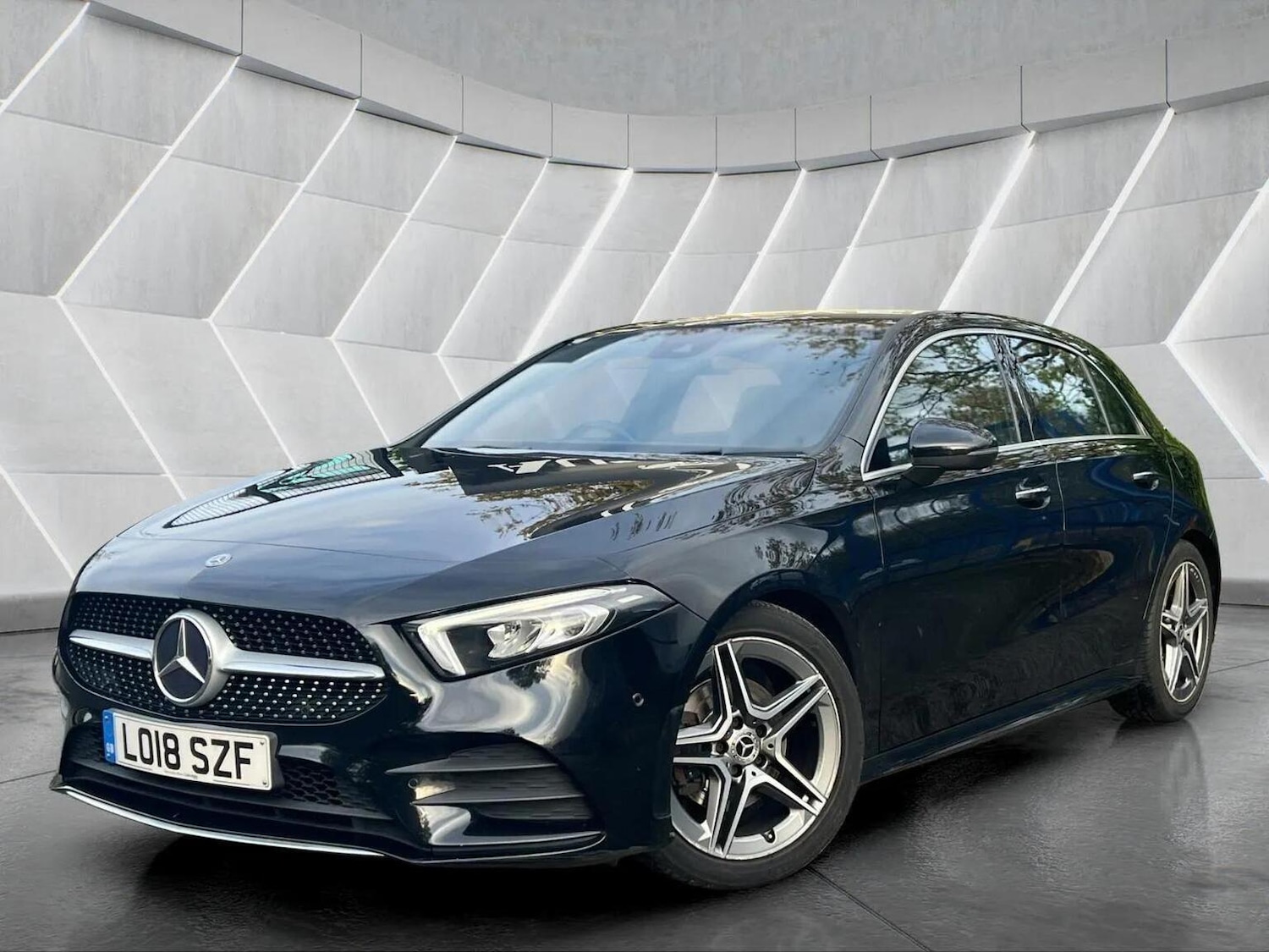 Used Mercedes-Benz A-Class 2018 for sale - 76566608: Photo 1