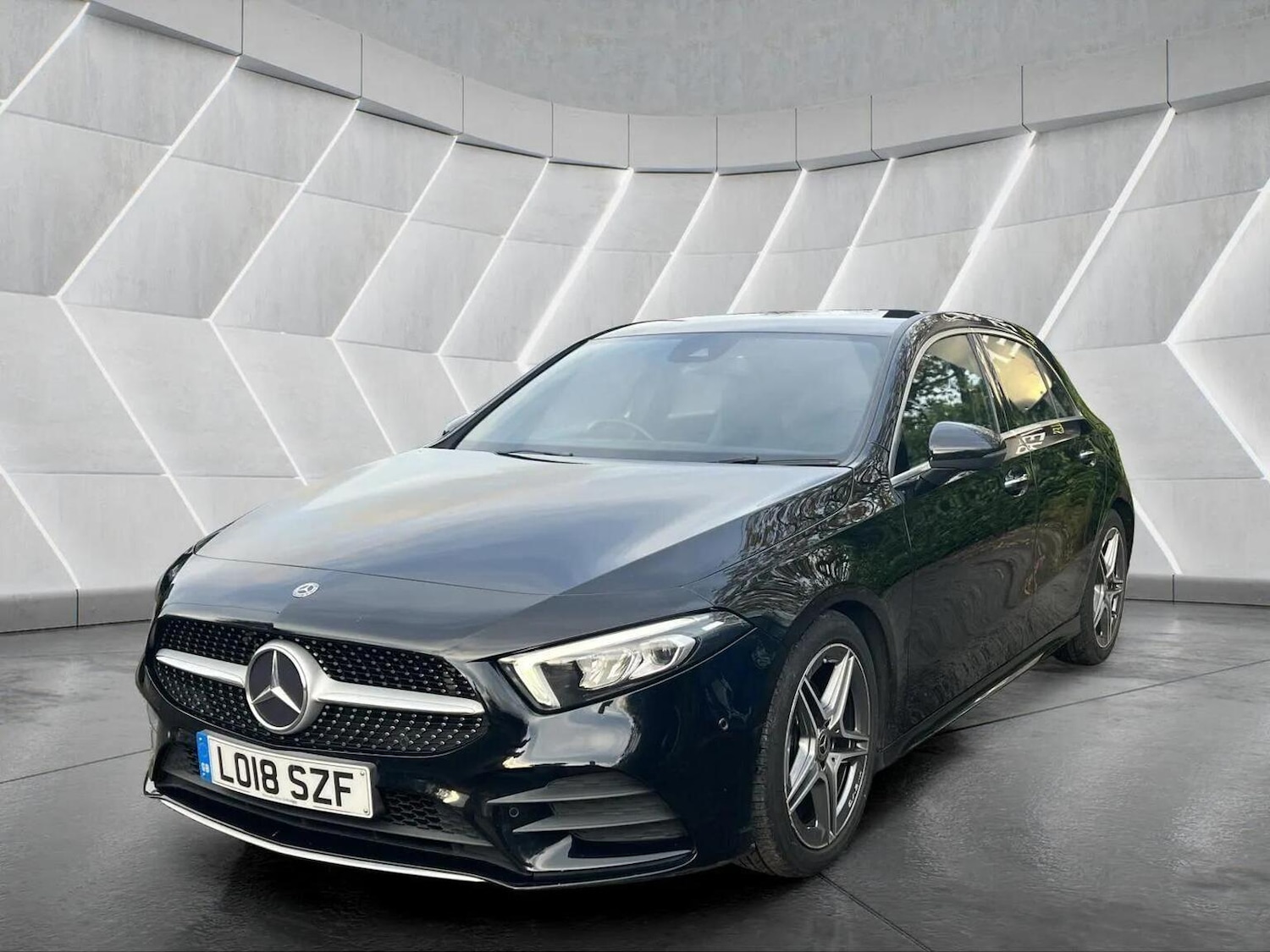 Used Mercedes-Benz A-Class 2018 for sale - 76566608: Photo 8