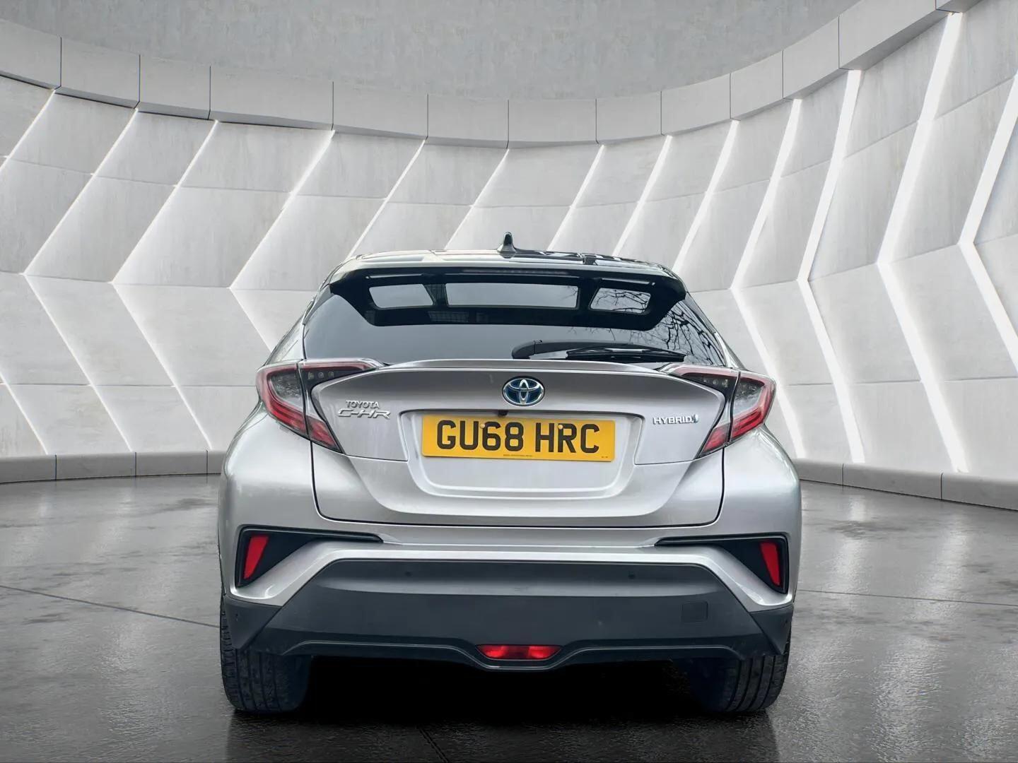 Used Toyota C-HR 2018 for sale - 76714601: Photo 12