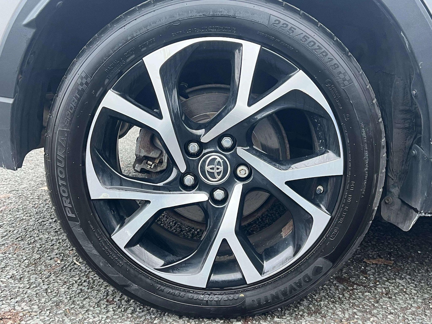 Used Toyota C-HR 2018 for sale - 76714601: Photo 16