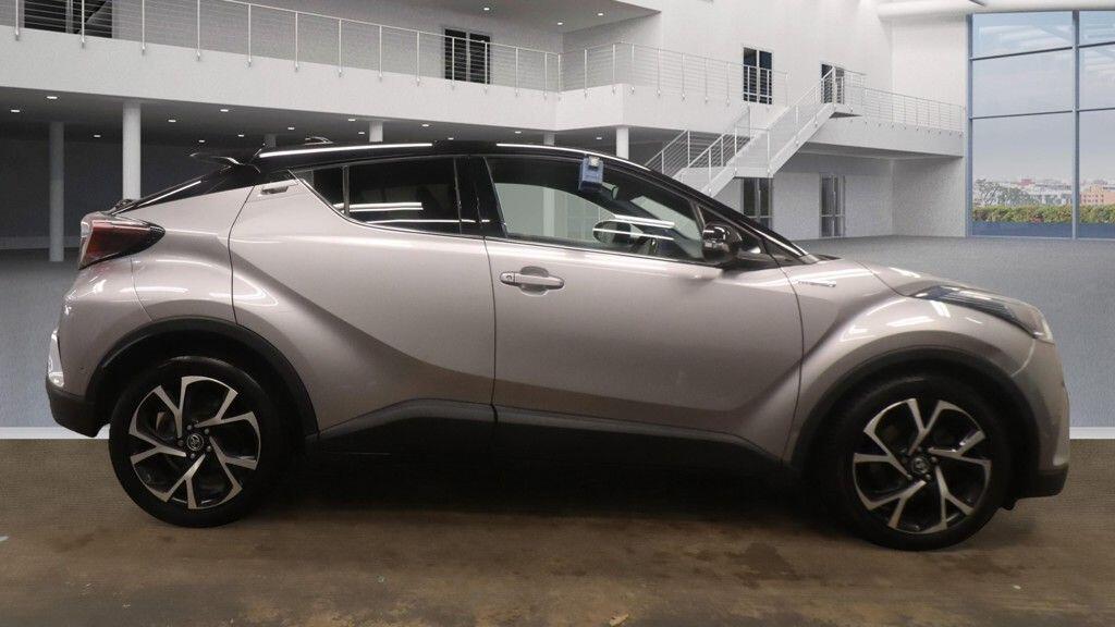 Used Toyota C-HR 2018 for sale - 76714601: Photo 5