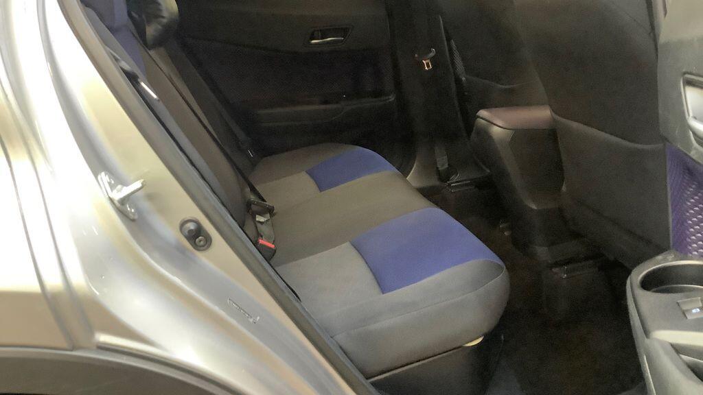 Used Toyota C-HR 2018 for sale - 76714601: Photo 8