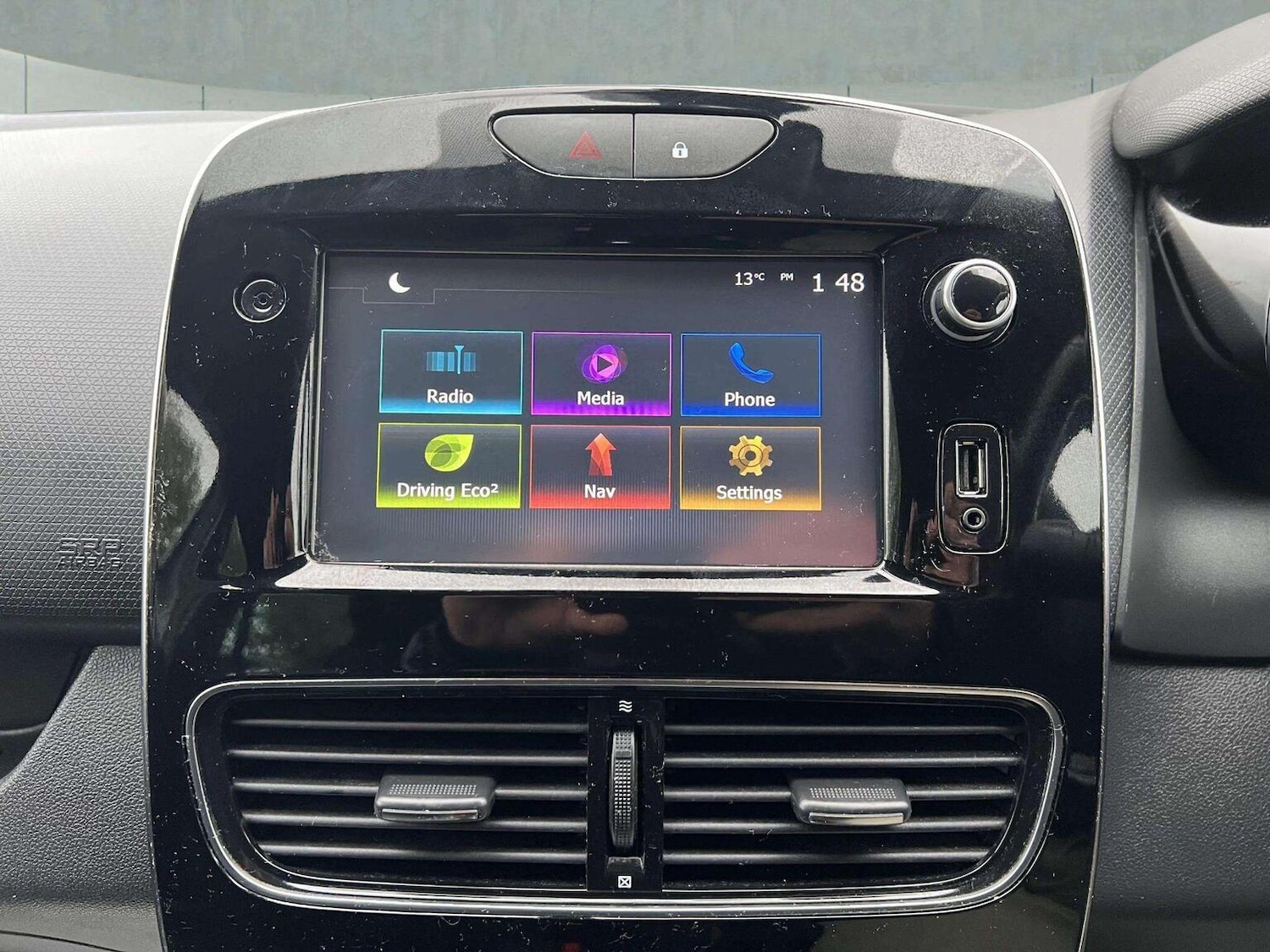 Used Renault Clio 2018 for sale - 76566607: Photo 30