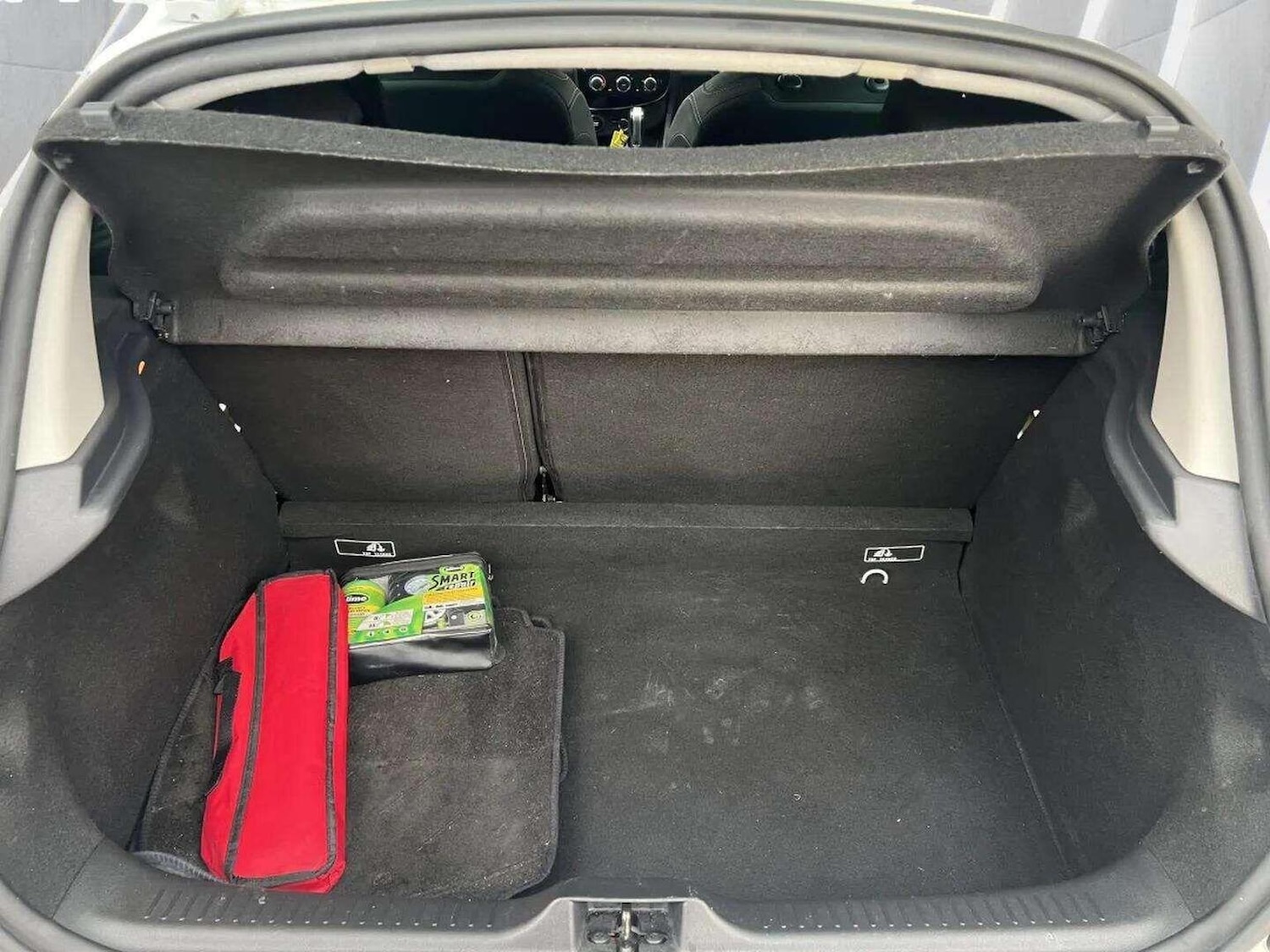 Used Renault Clio 2018 for sale - 76566607: Photo 50