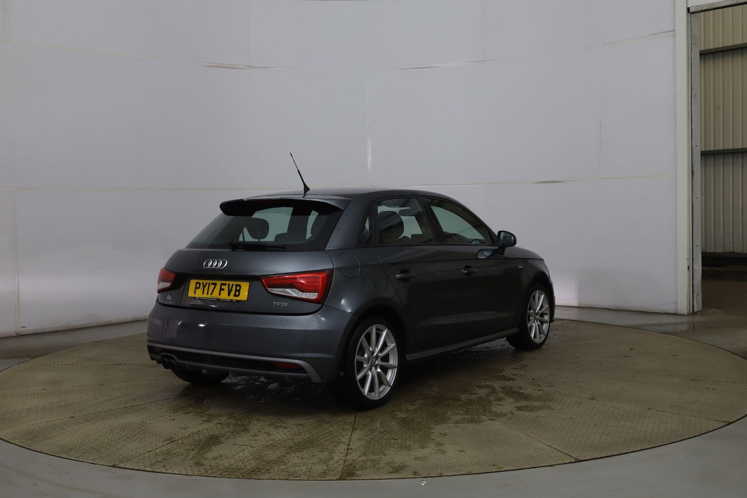 Used Audi A1 2017 for sale - 77050208: Photo 4