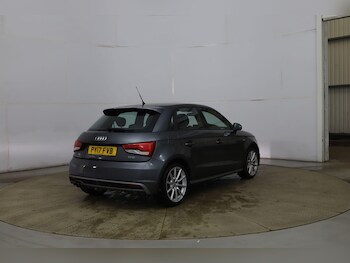 Used Audi A1 2017 for sale - 77050208: Photo