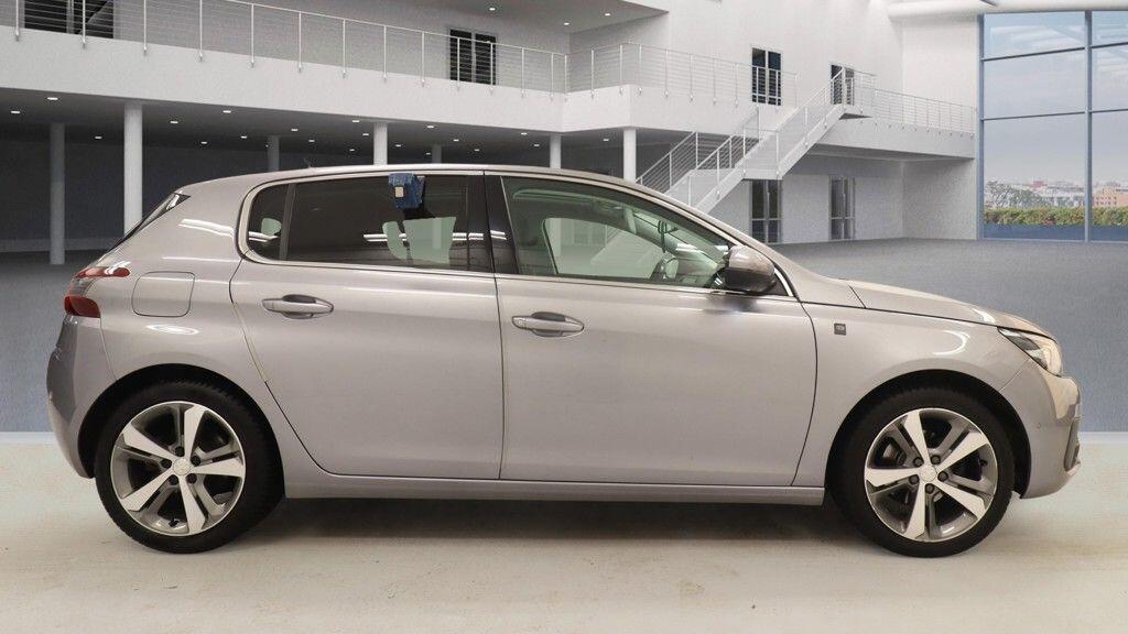 Used Peugeot 308 2019 for sale - 77156269: Photo 11