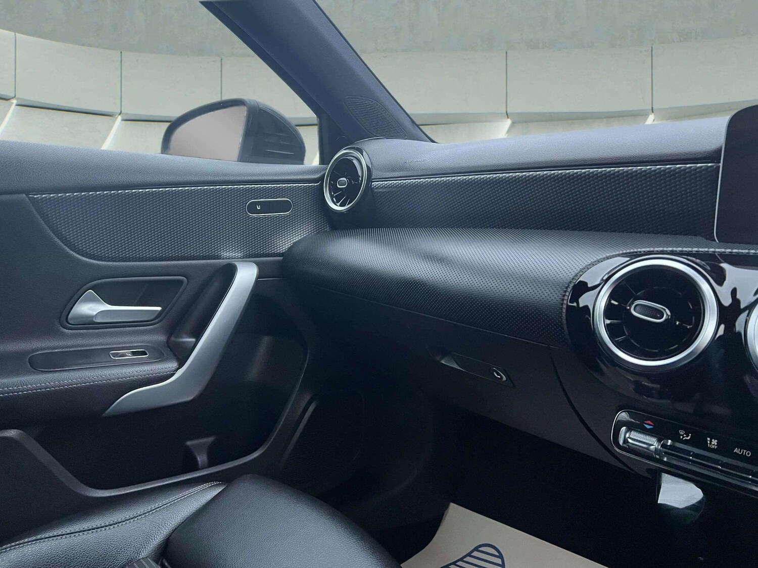 Used Mercedes-Benz A-Class 2018 for sale - 76688985: Photo 35