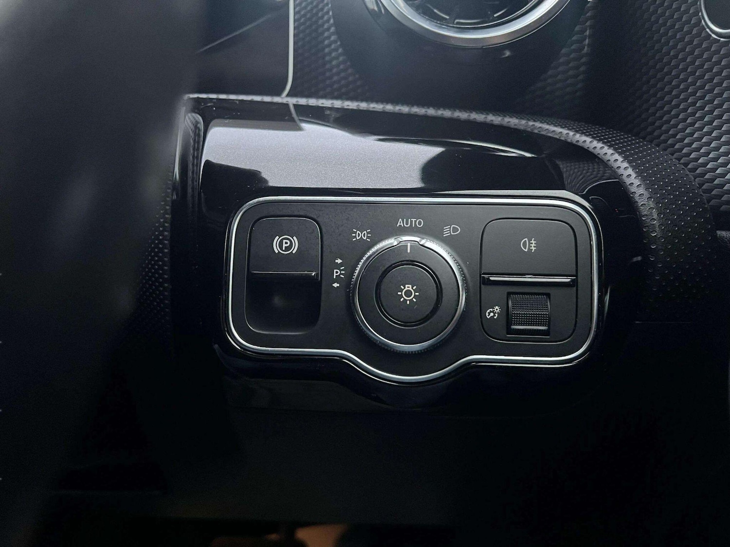 Used Mercedes-Benz A-Class 2018 for sale - 76688985: Photo 39