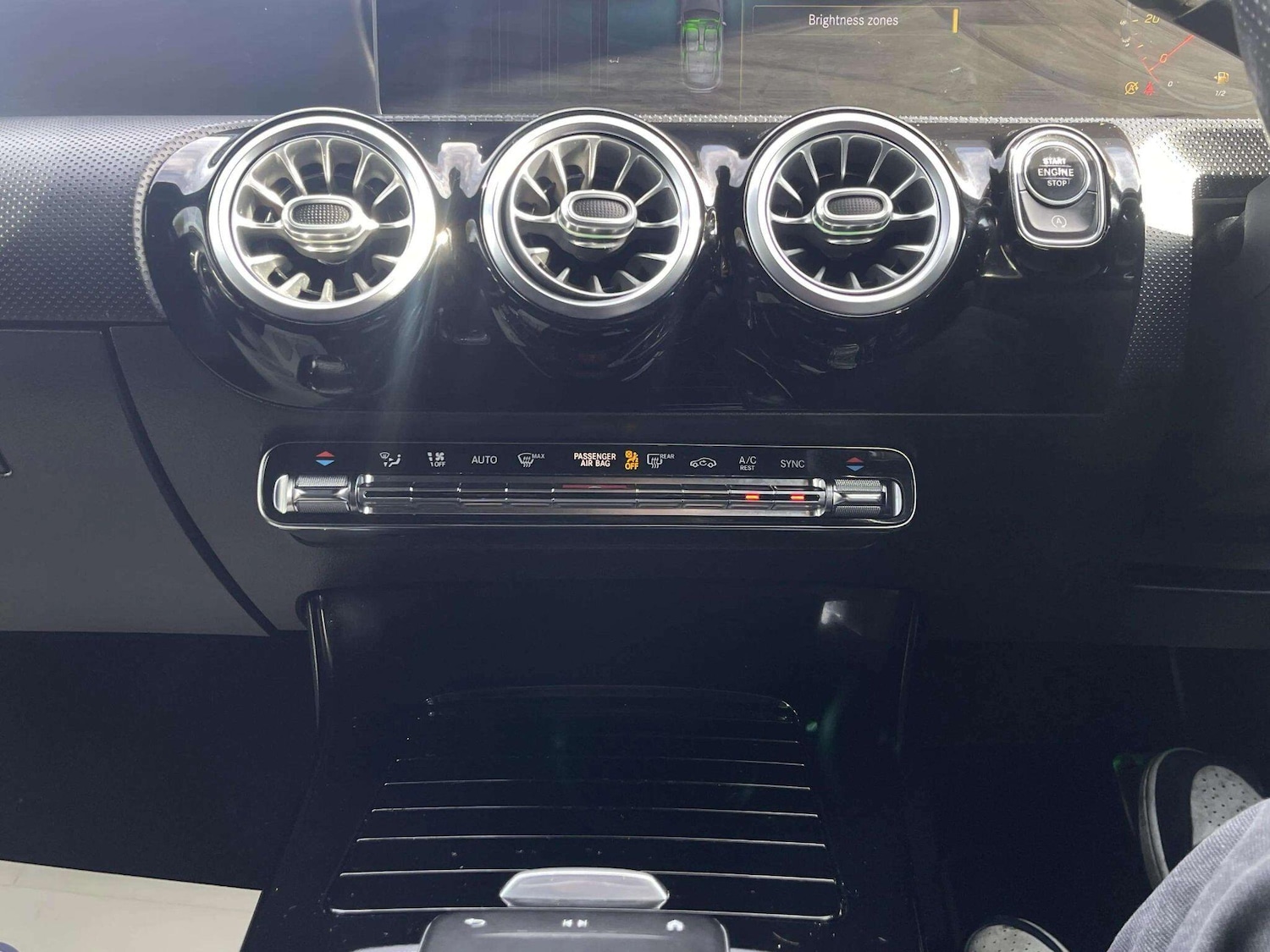 Used Mercedes-Benz A-Class 2018 for sale - 76598449: Photo 32