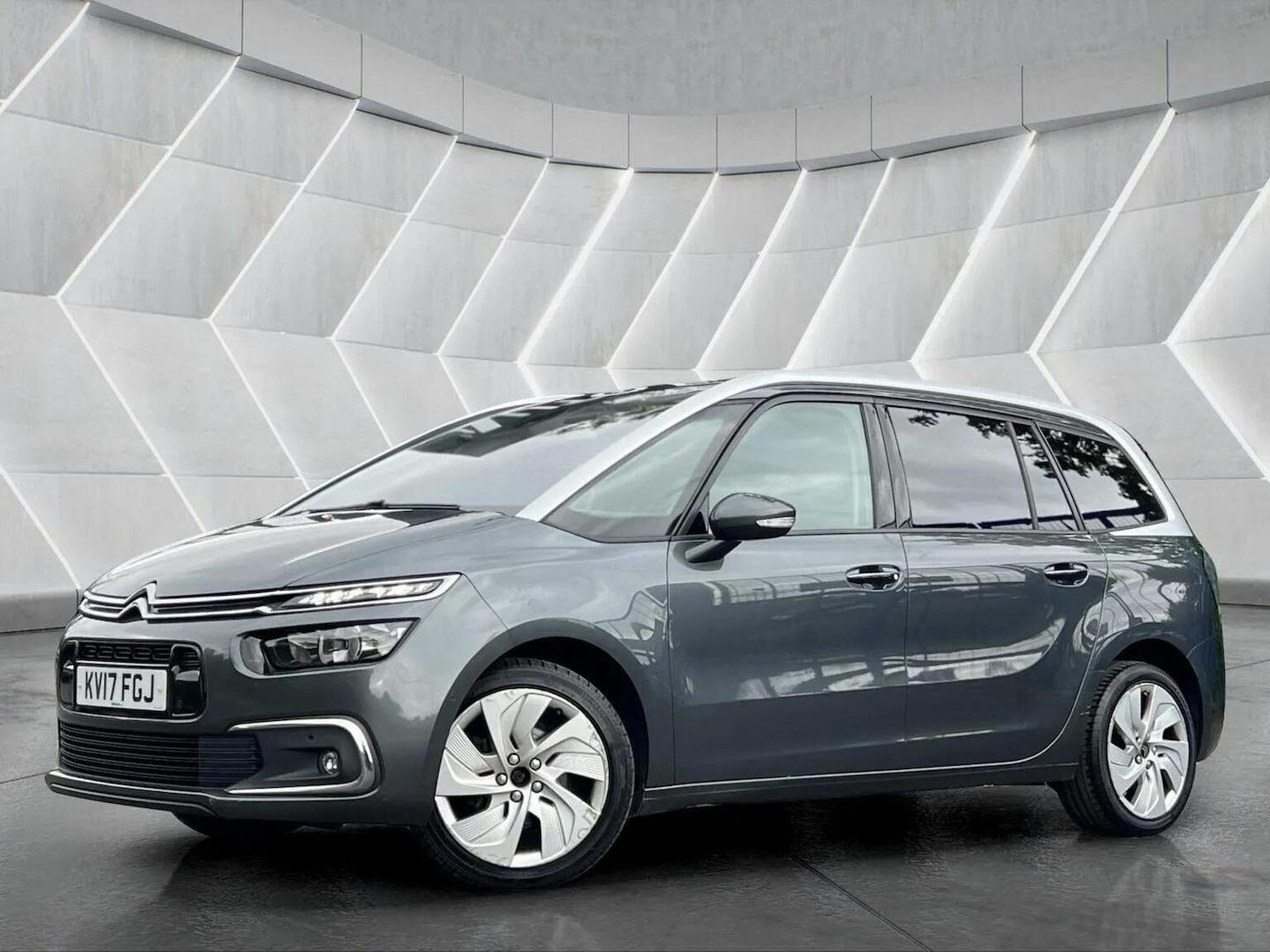 Used Citroen C4 Grand Picasso 2017 for sale - 76016708: Photo 1