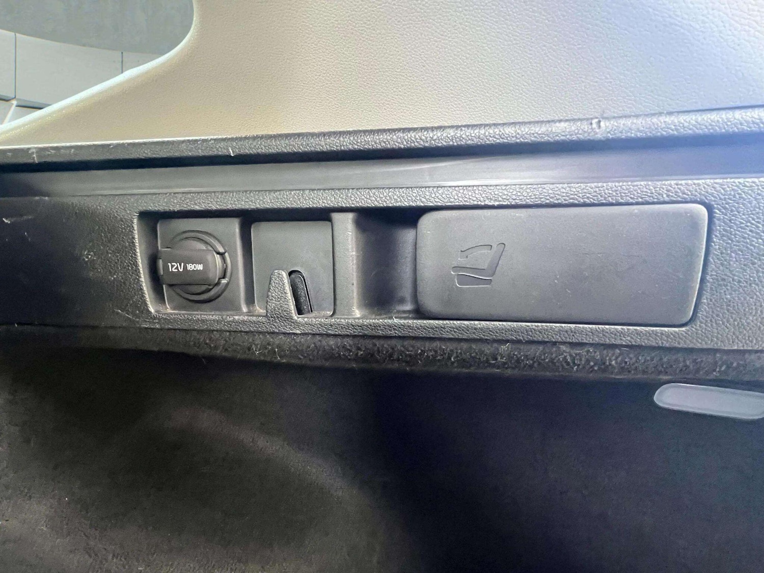 Used Kia Optima 2018 for sale - 76598451: Photo 28