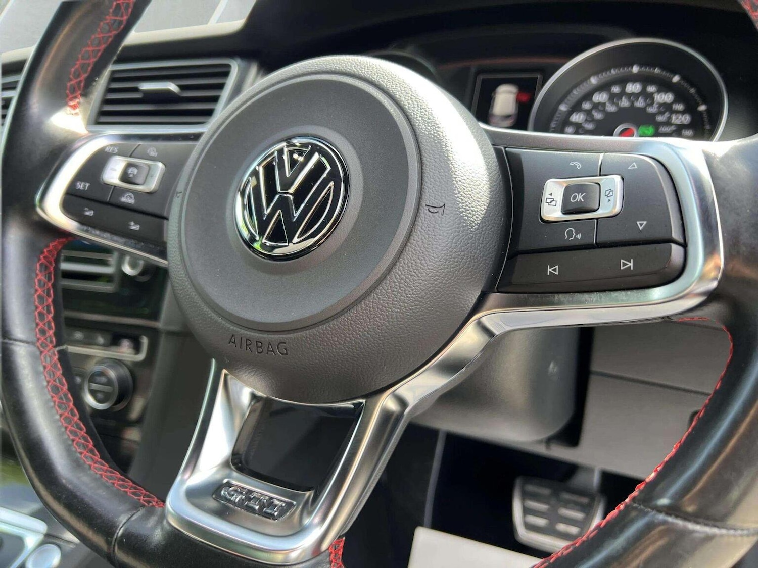 Used Volkswagen Golf 2015 for sale - 76566603: Photo 31