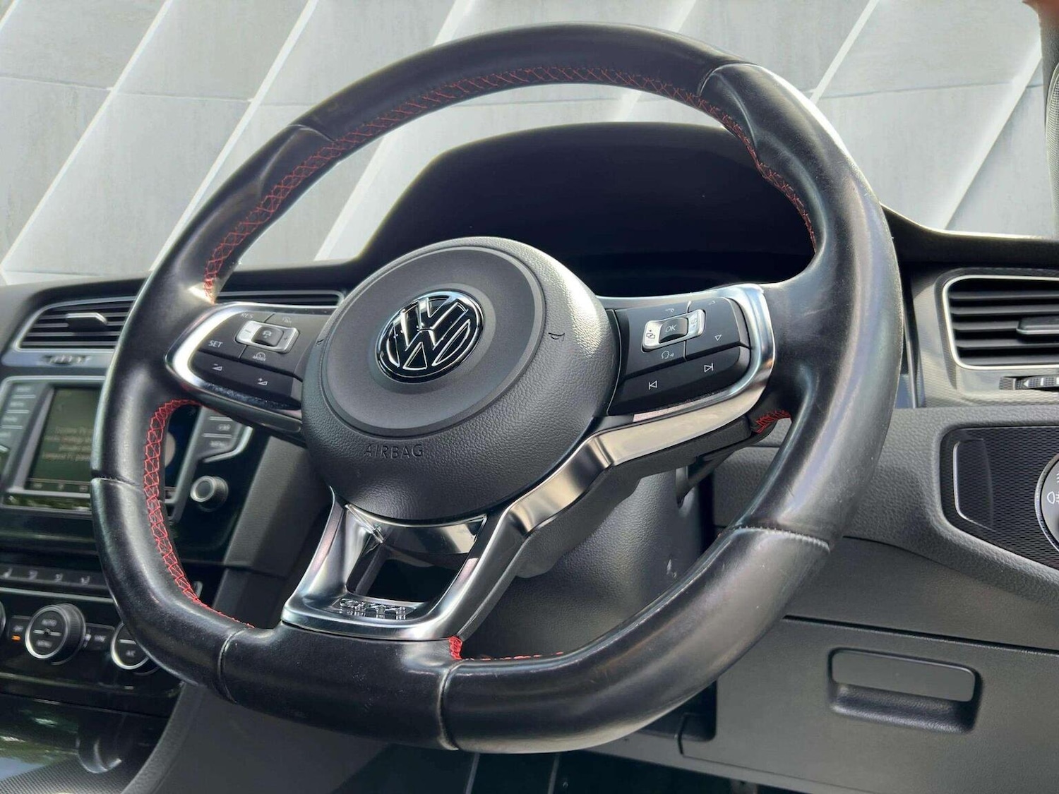 Used Volkswagen Golf 2015 for sale - 76566603: Photo 33