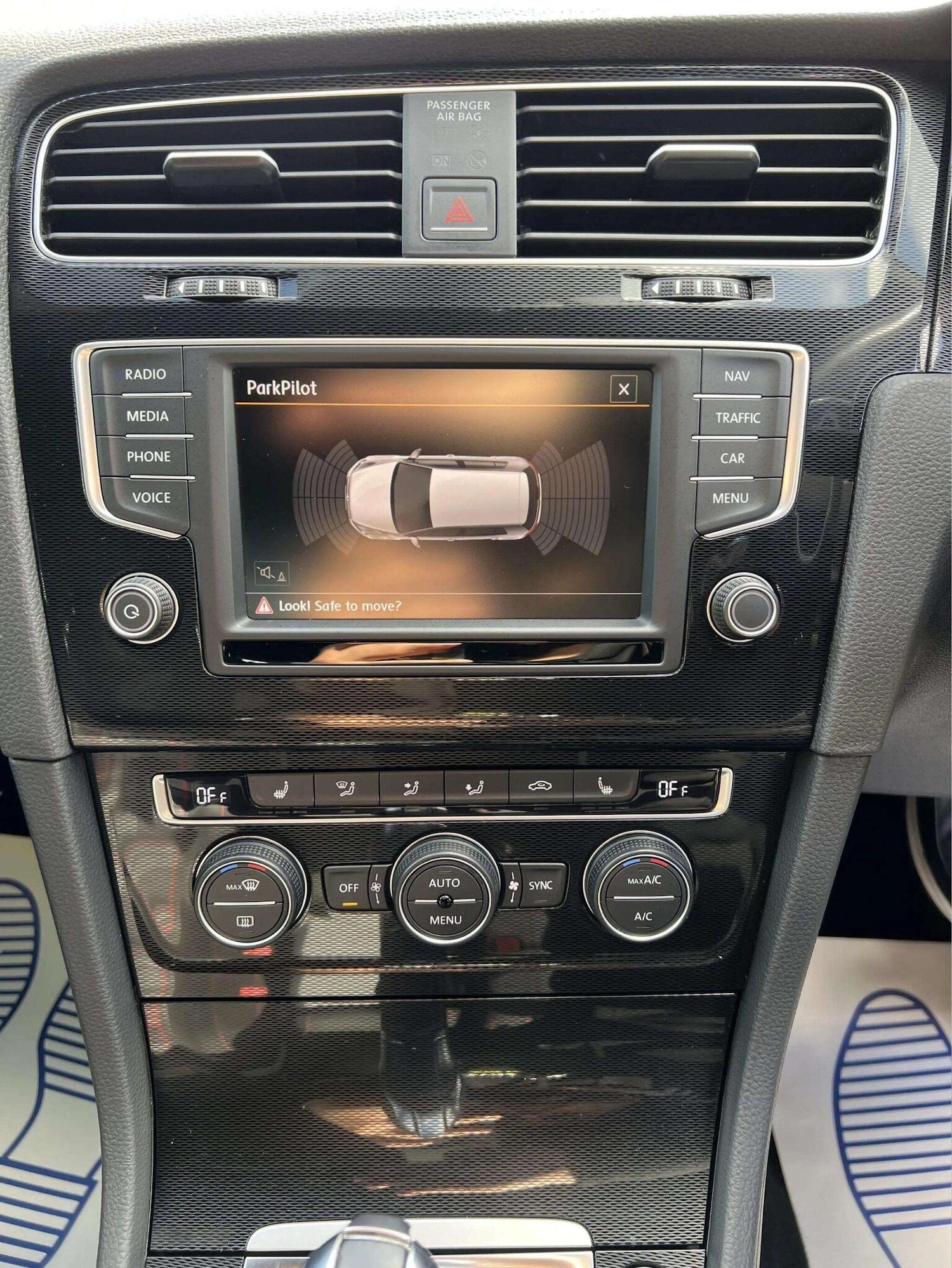 Used Volkswagen Golf 2015 for sale - 76566603: Photo 36