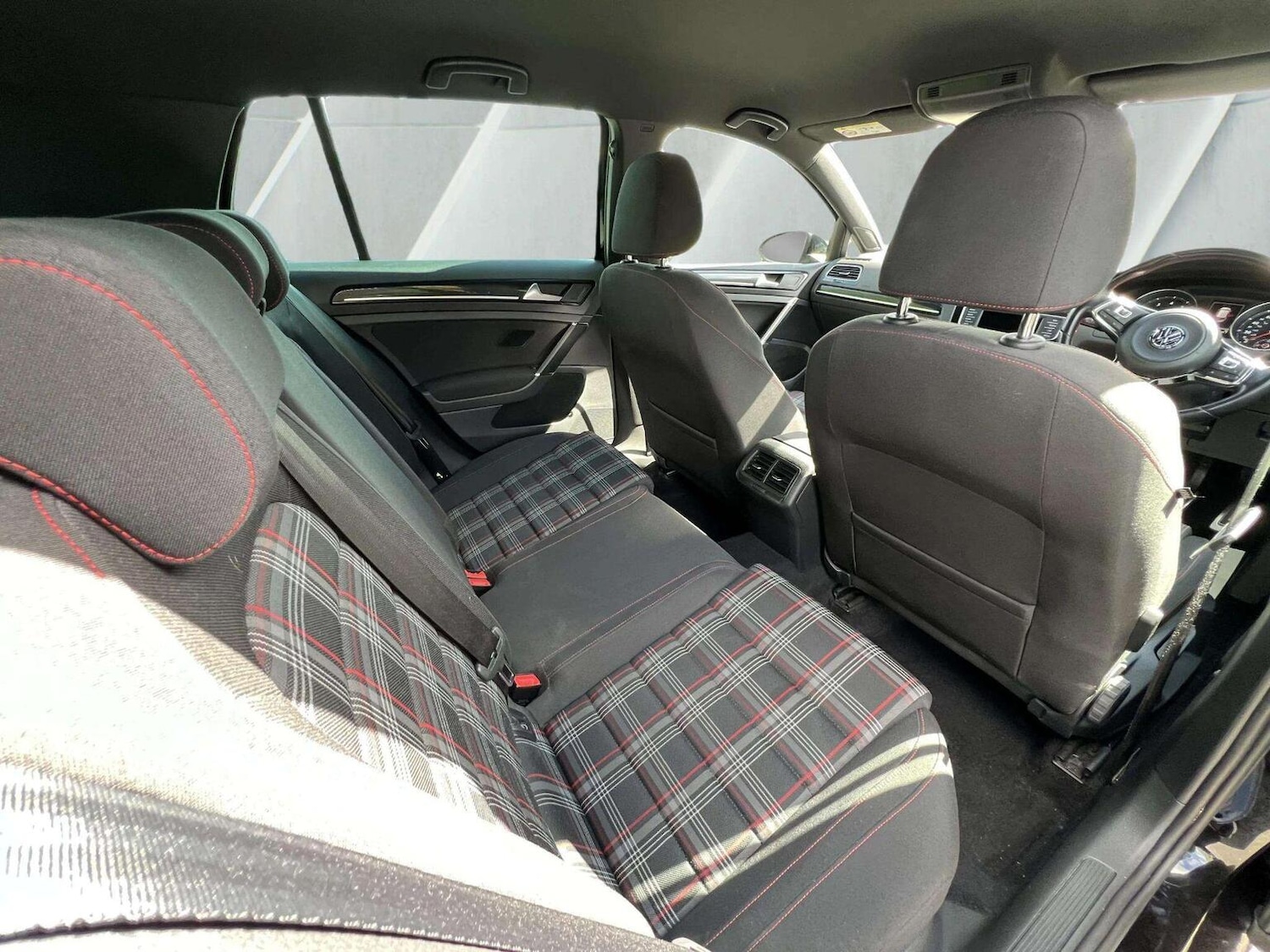 Used Volkswagen Golf 2015 for sale - 76566603: Photo 66