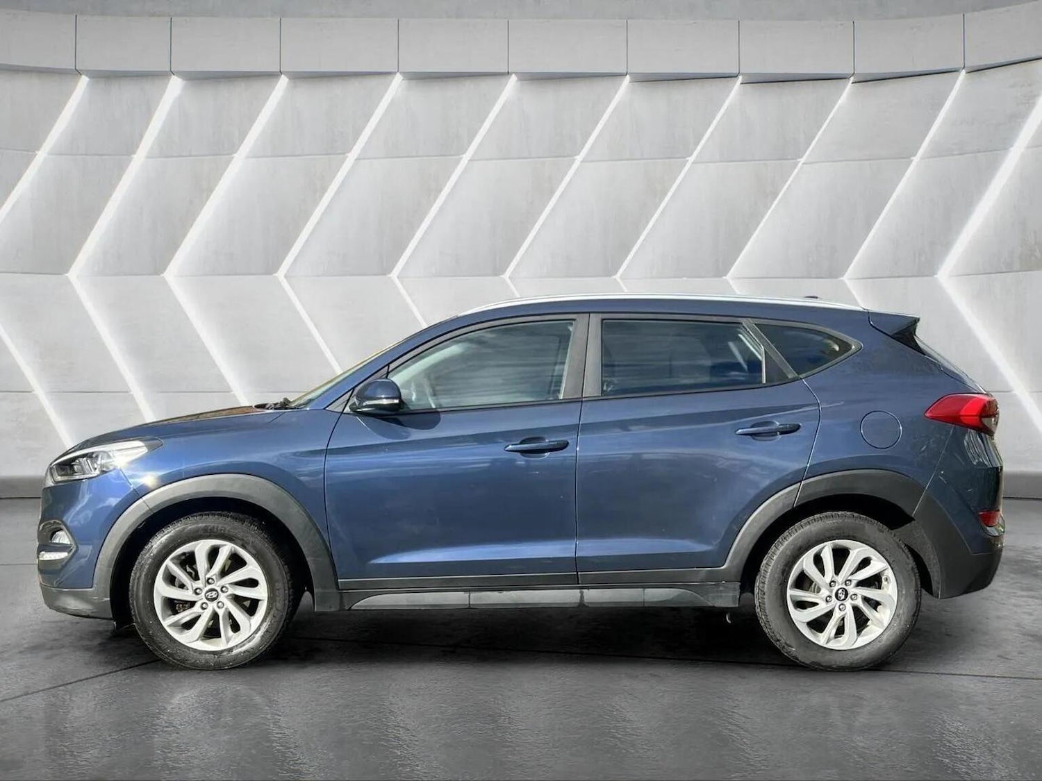 Used Hyundai TUCSON 2018 for sale - 76566602: Photo 11