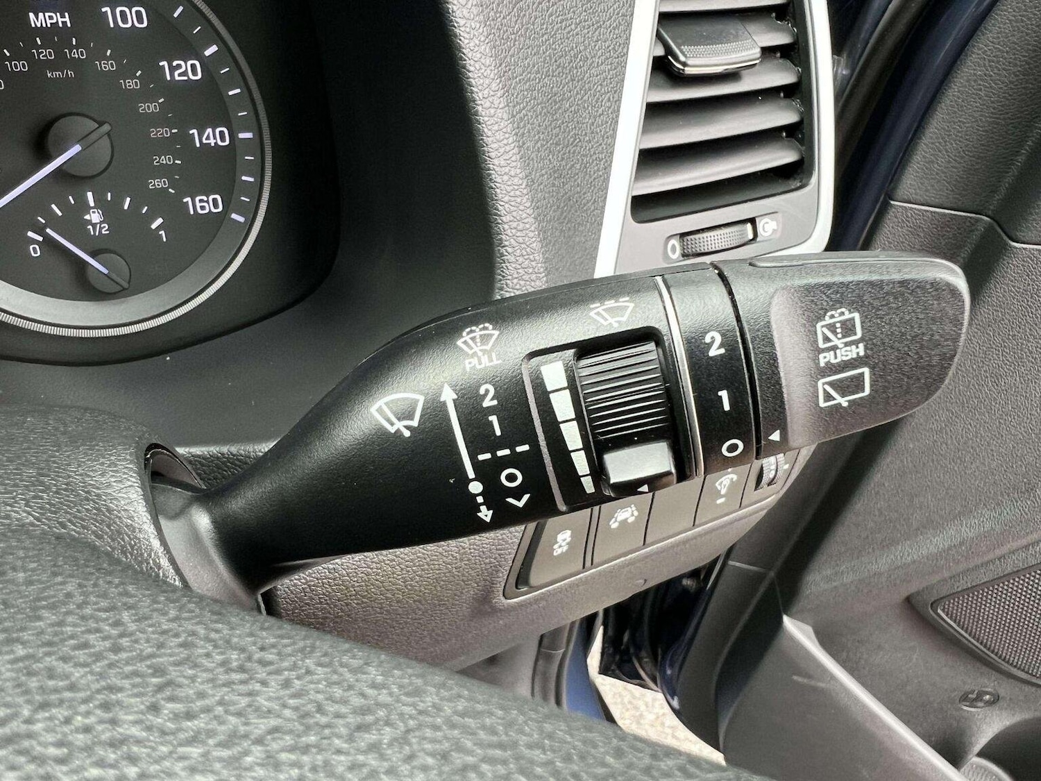 Used Hyundai TUCSON 2018 for sale - 76566602: Photo 35