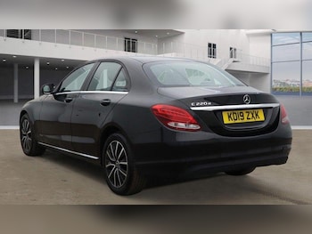 Used Mercedes-Benz C-Class 2019 for sale - 75438160: Photo