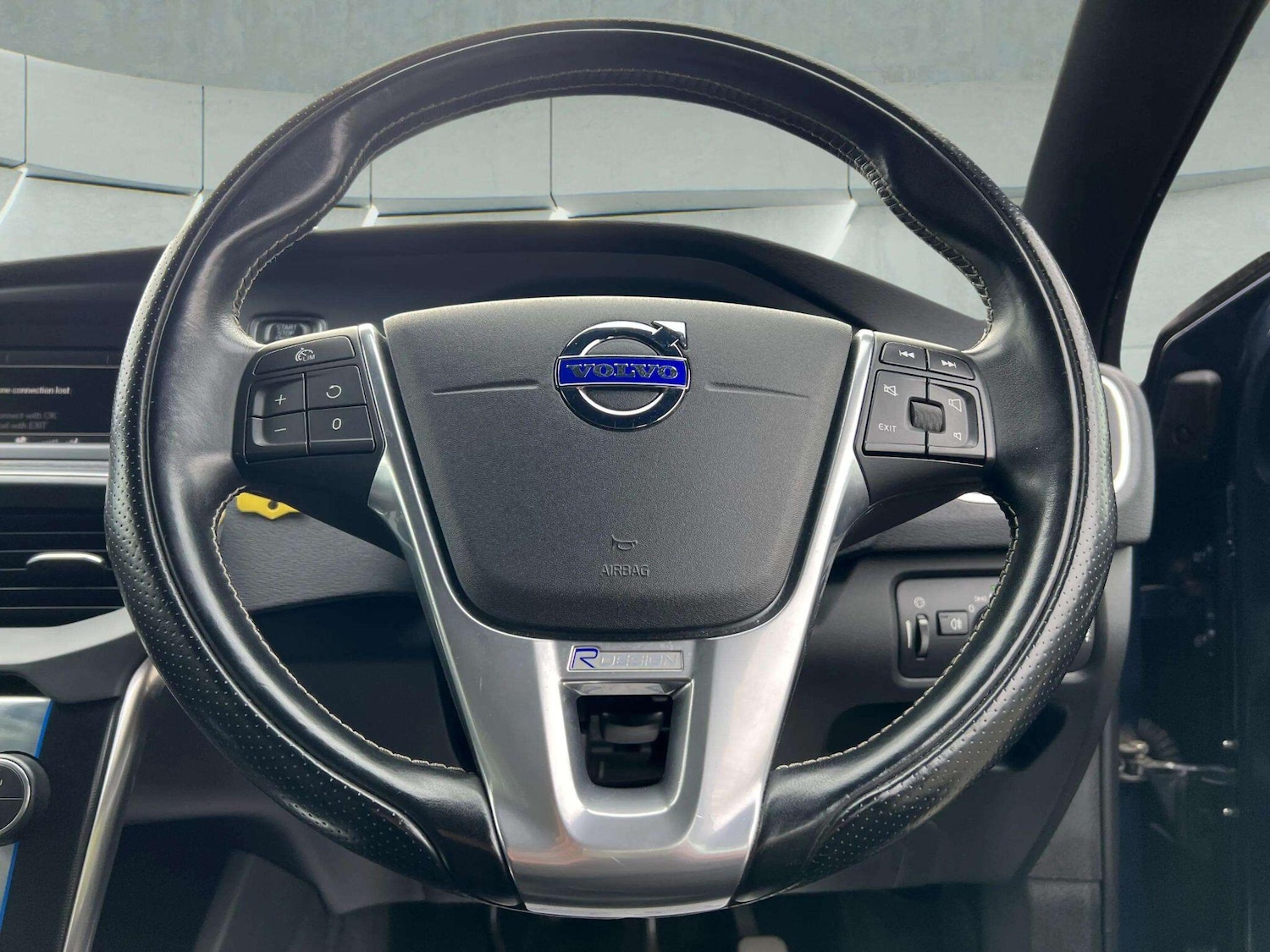 Used Volvo V40 2014 for sale - 76598453: Photo 16