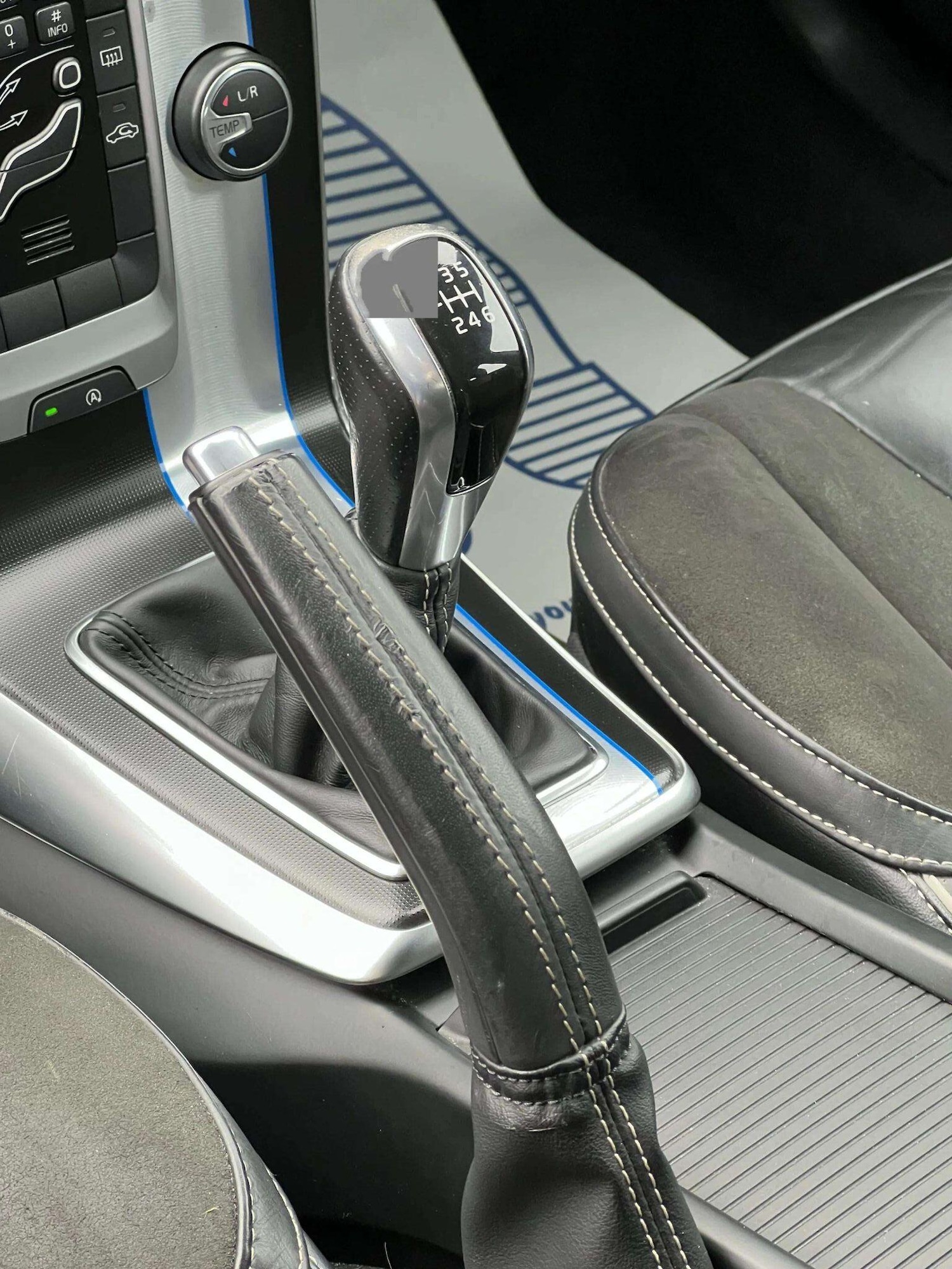 Used Volvo V40 2014 for sale - 76598453: Photo 22