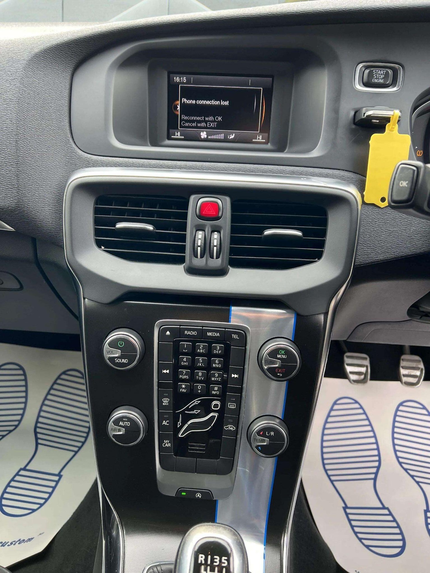 Used Volvo V40 2014 for sale - 76598453: Photo 28