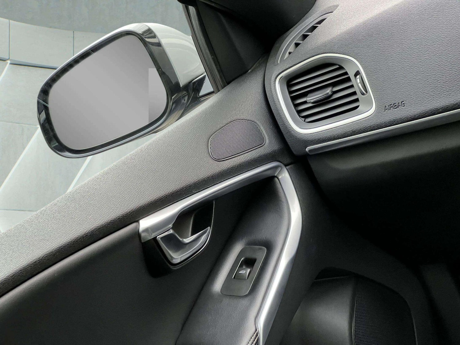 Used Volvo V40 2014 for sale - 76598453: Photo 38