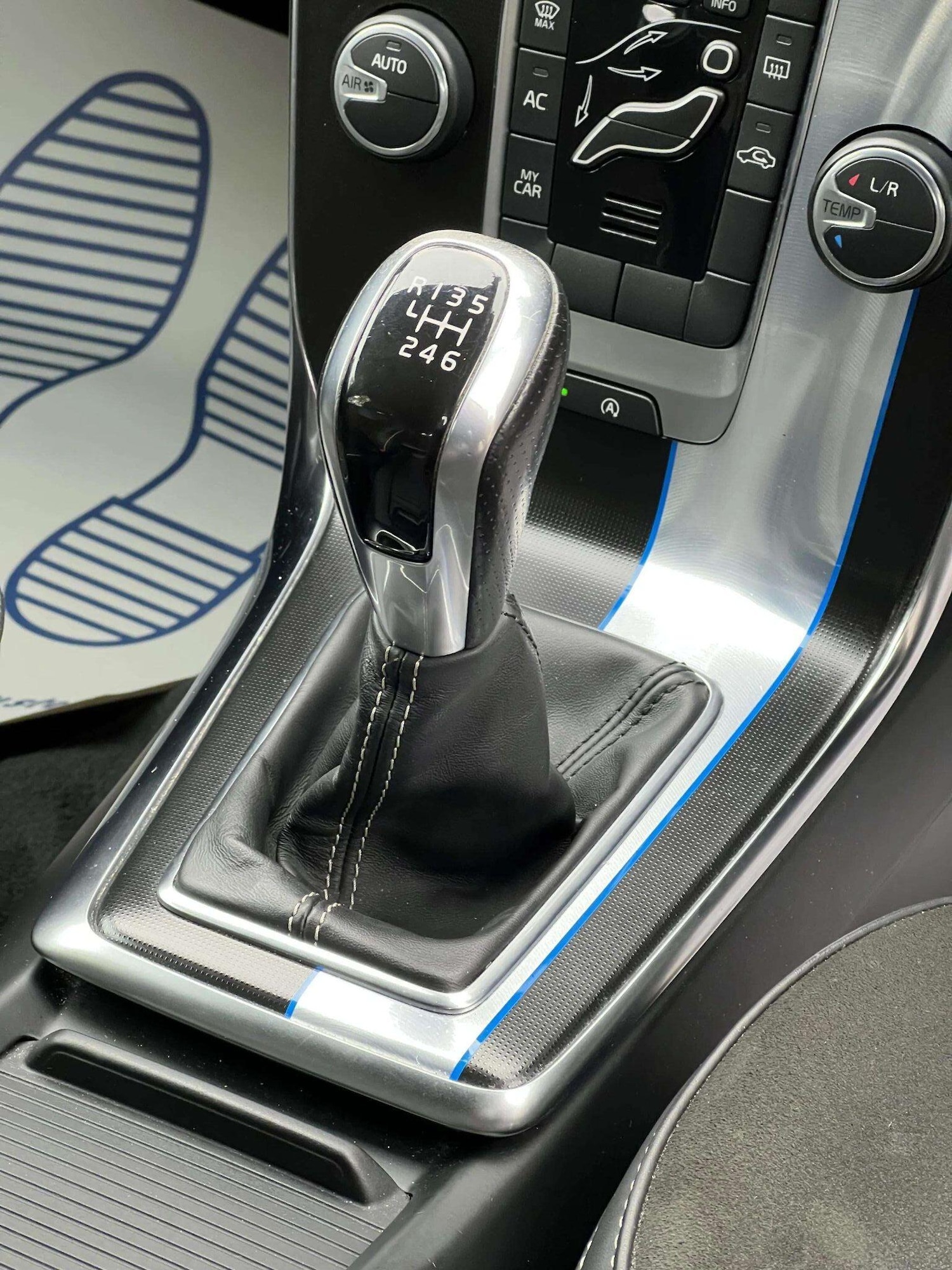 Used Volvo V40 2014 for sale - 76598453: Photo 58