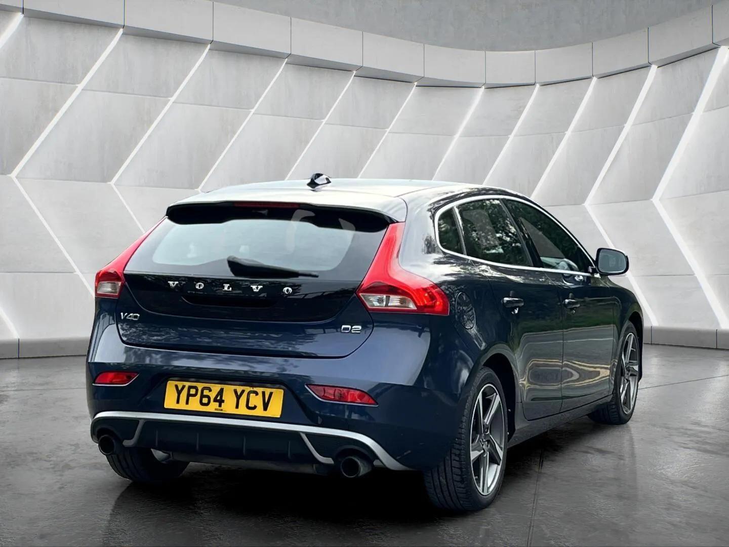 Used Volvo V40 2014 for sale - 76598453: Photo 6