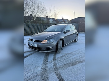 Used Volkswagen Golf 2015 for sale - 77179794: Photo