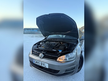Used Volkswagen Golf 2015 for sale - 77179794: Photo