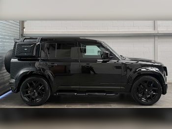 Used Land Rover Defender 2020 for sale - 78382938: Photo