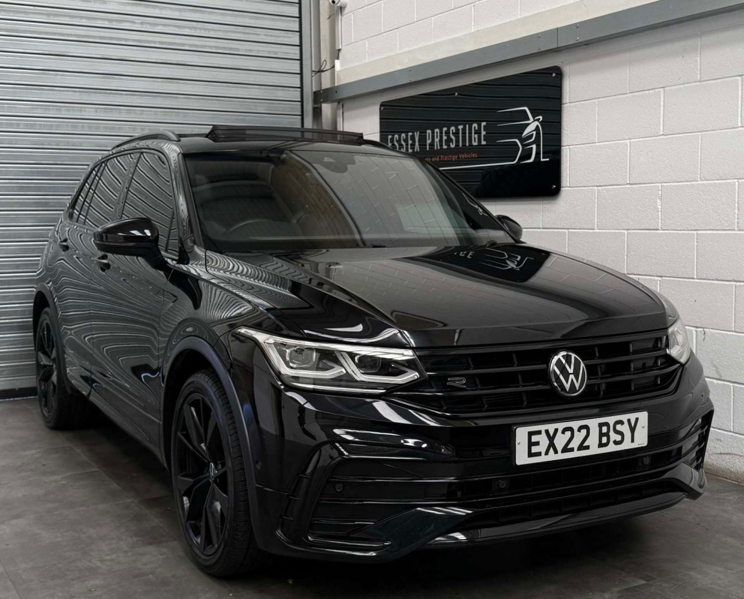Used Volkswagen Tiguan 2022 for sale - 76190445: Photo 1