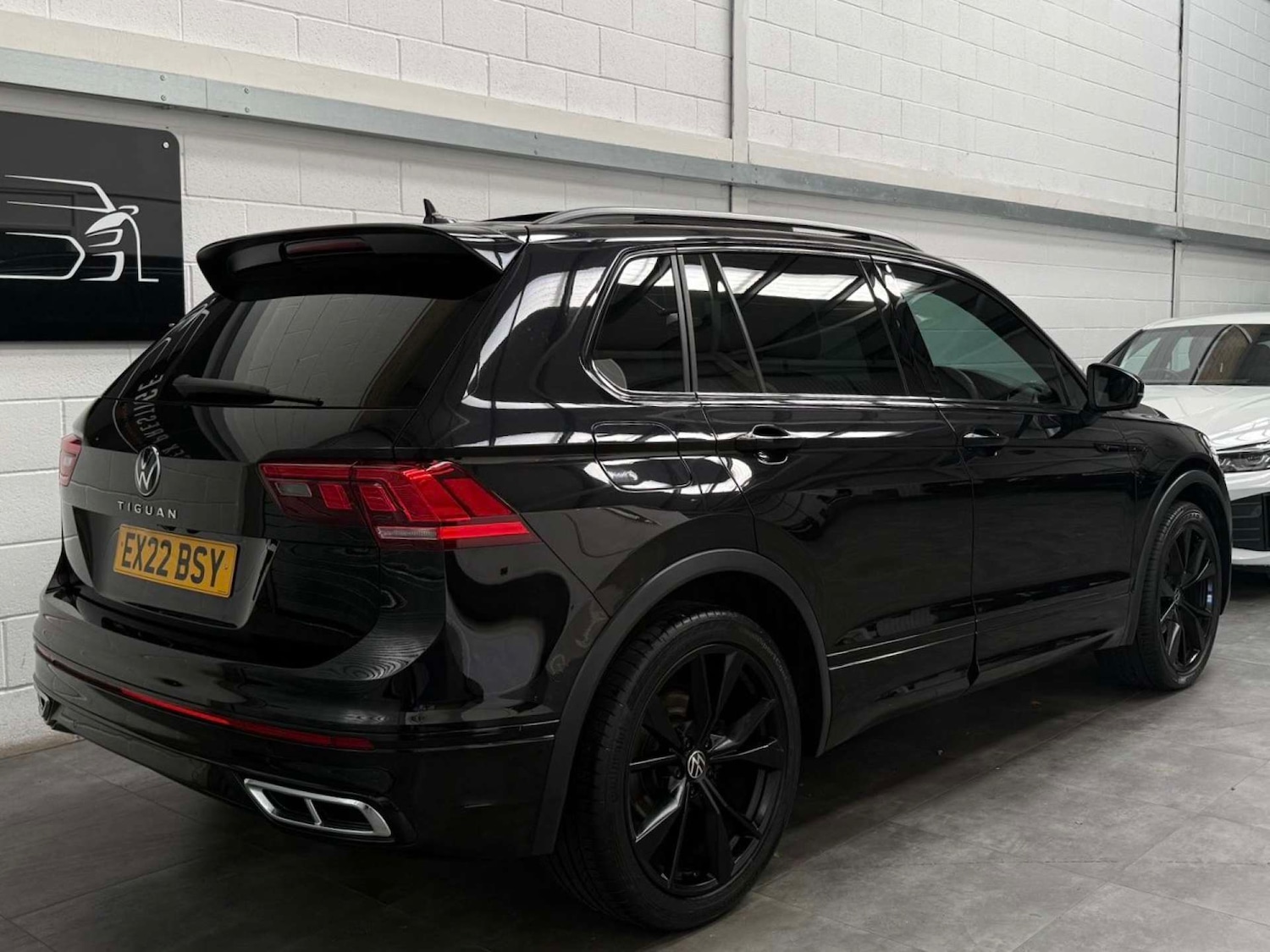 Used Volkswagen Tiguan 2022 for sale - 76190445: Photo 8