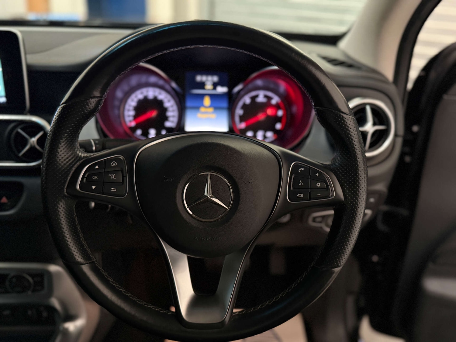 Used Mercedes-Benz X Class 2019 for sale - 77937317: Photo 21