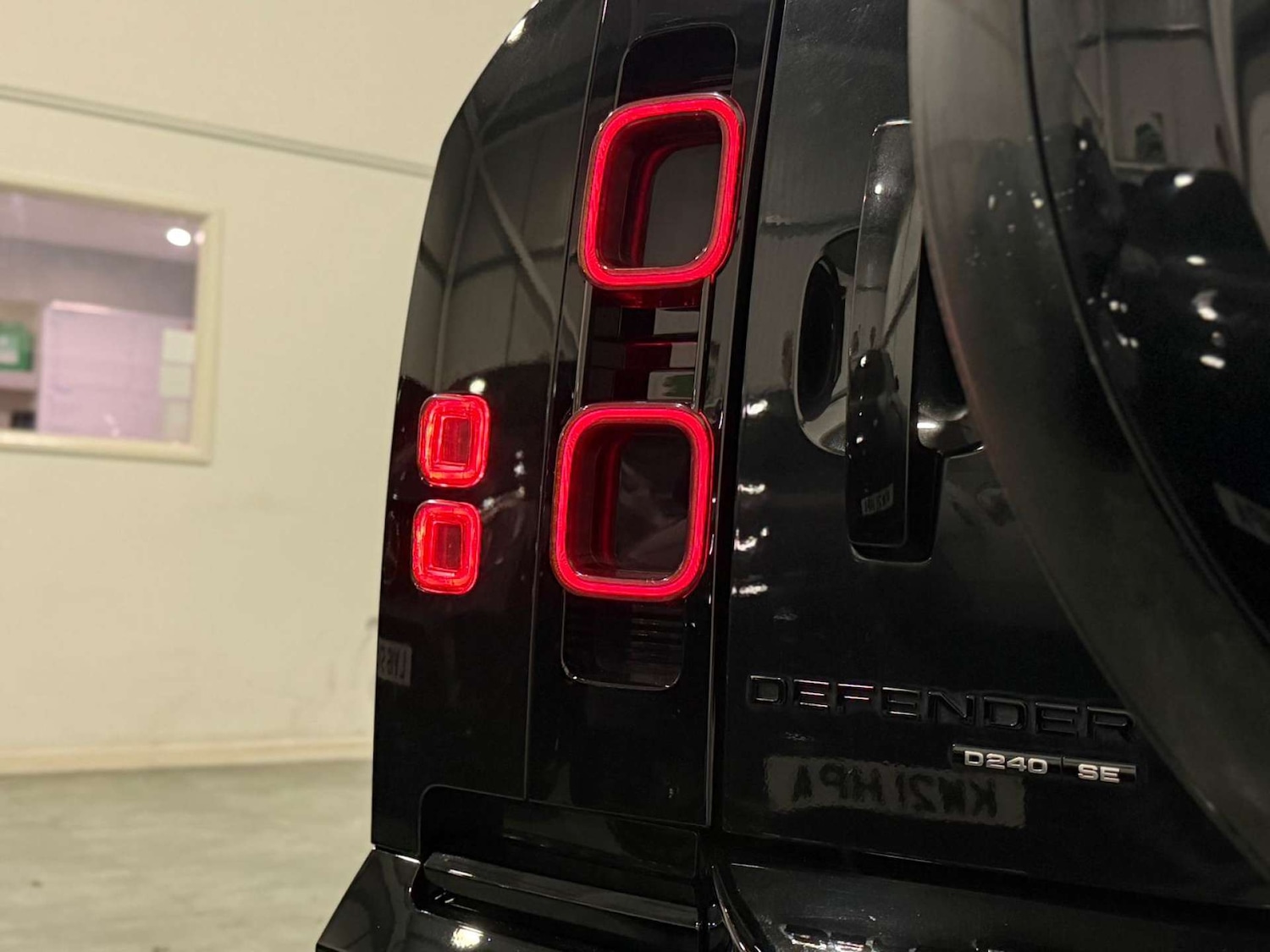 Used Land Rover Defender 2020 for sale - 76608985: Photo 12