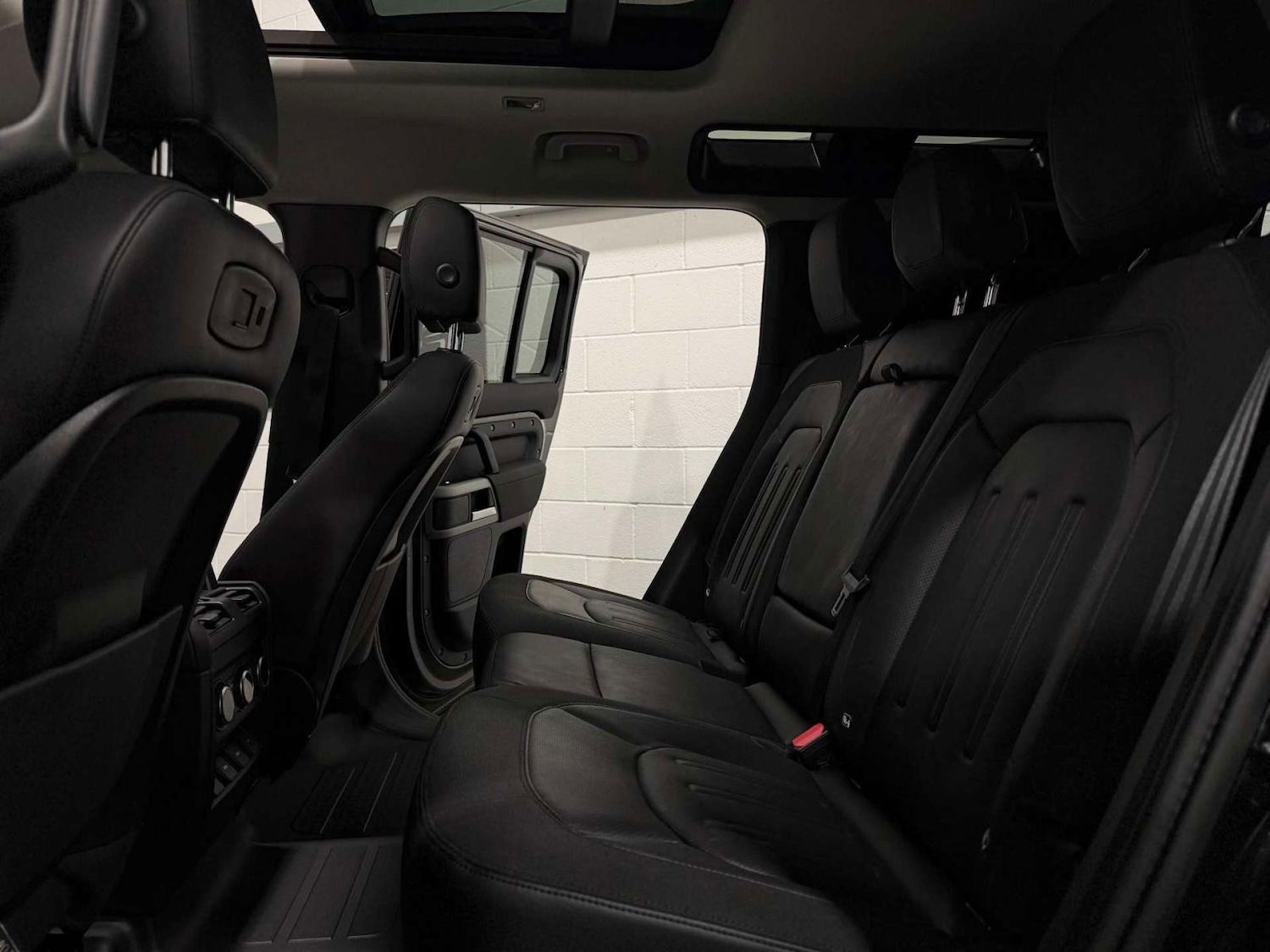 Used Land Rover Defender 2020 for sale - 76608985: Photo 19