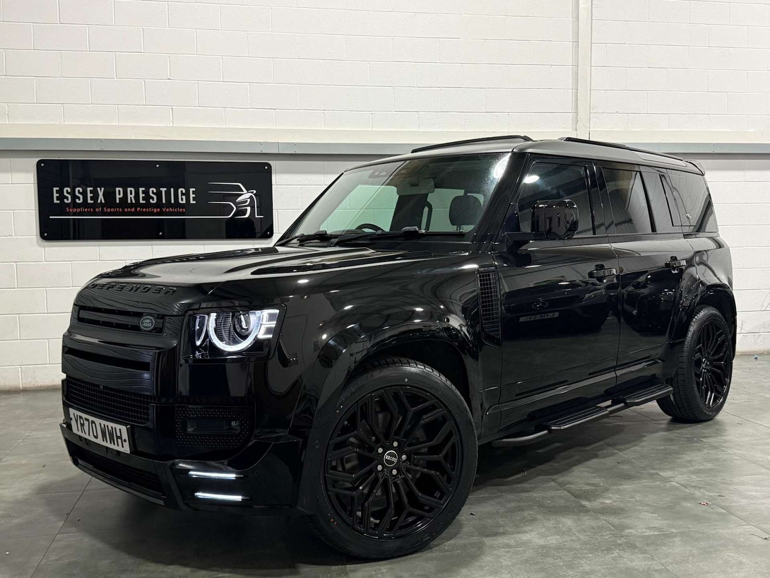 Used Land Rover Defender 2020 for sale - 76608985: Photo 9