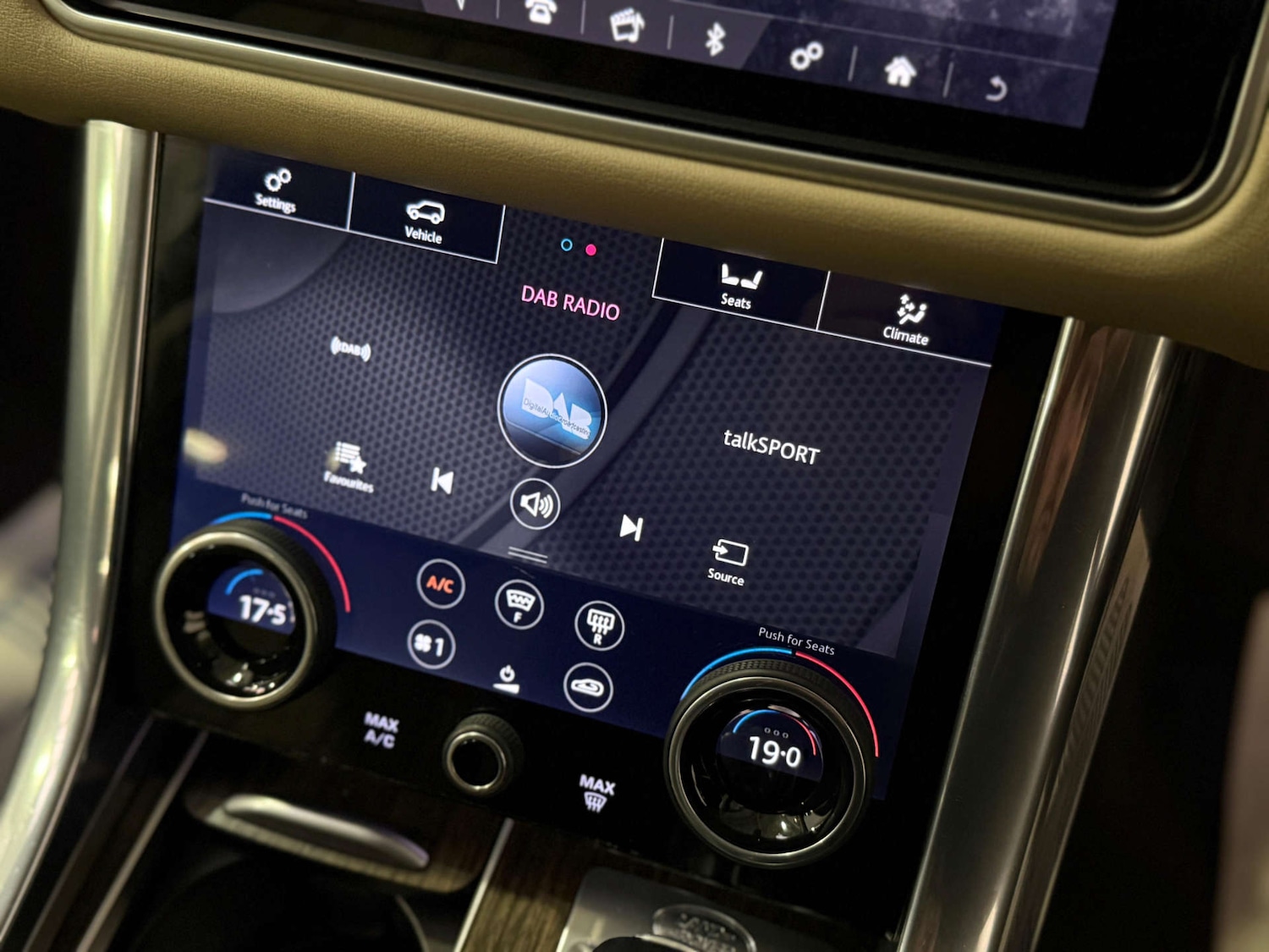 Used Land Rover Range Rover Sport 2018 for sale - 77837314: Photo 23